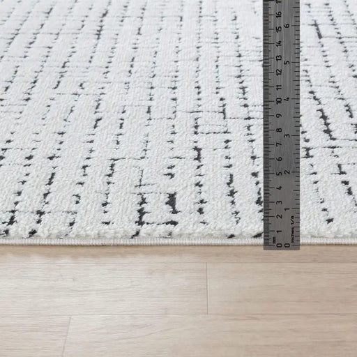 Surya Rugs FEU AMANDINE 2305 White - Woven Rugs