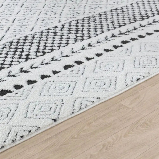 Surya Rugs FEU AMBRE 2301 White - Woven Rugs